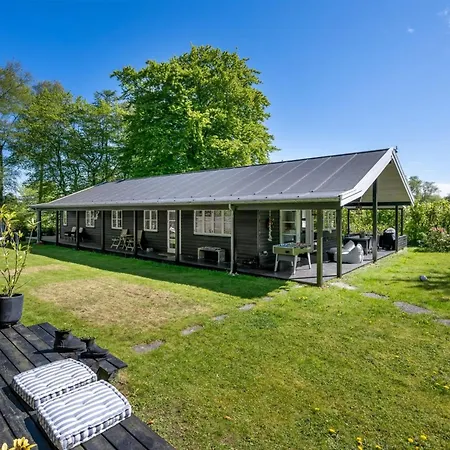 Christin - 275m From The Sea By Interhome